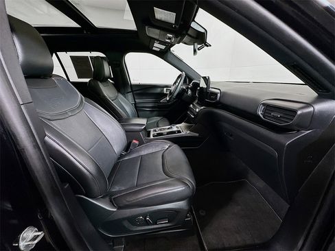 Used 2020 Ford Explorer ST w/ ST Street Pack image 24