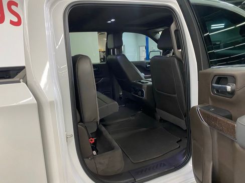 Used 2022 GMC Sierra 1500 Denali w/ Denali Premium Package image 16