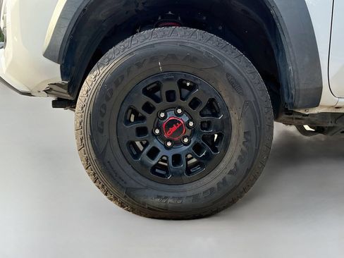 Used 2019 Toyota Tacoma TRD Pro AWD/4WD image 32