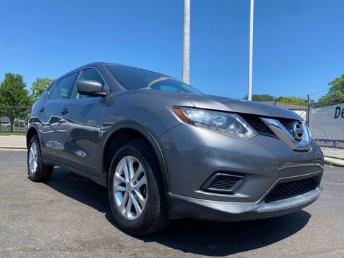 Used 2016 Nissan Rogue S AWD/4WD image 29