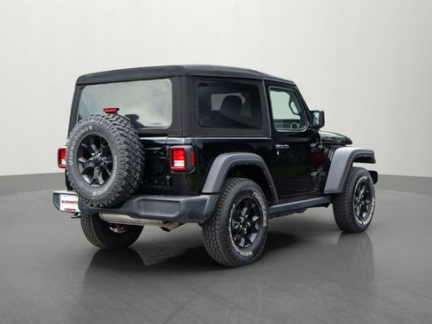 Used 2022 Jeep Wrangler Sport AWD/4WD image 7