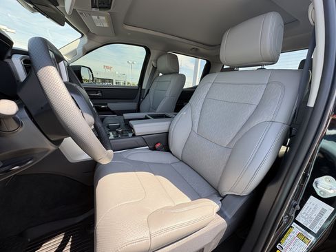Used 2024 Toyota Tundra Limited w/ Power Package AWD/4WD image 6