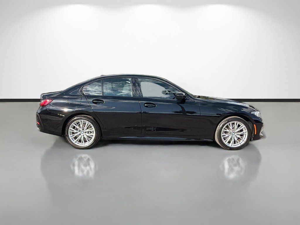 Used 2023 BMW 330i Sedan RWD image 2