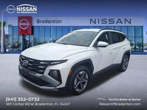 Used 2025 Hyundai Tucson SEL AWD/4WD image 1