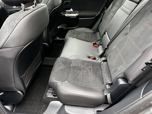 Certified 2025 Mercedes-Benz GLB 250 image 24