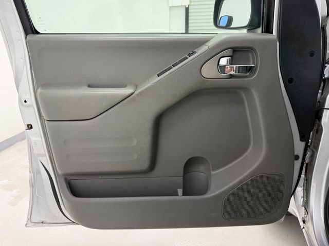 Used 2018 Nissan Frontier SV RWD image 29