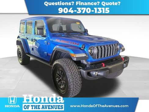 Used 2025 Jeep Wrangler Unlimited Rubicon AWD/4WD image 1