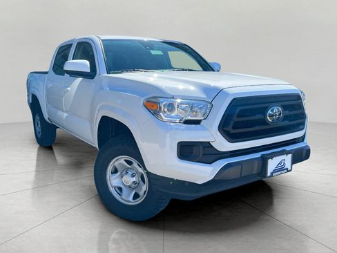 Used 2021 Toyota Tacoma SR image 1