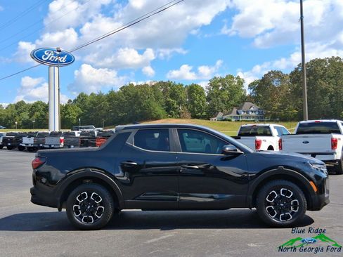 Used 2022 Hyundai Santa Cruz SEL image 6