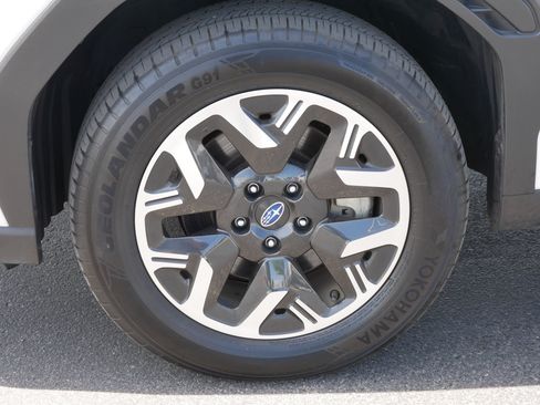 Used 2025 Subaru Forester Premium AWD/4WD image 15