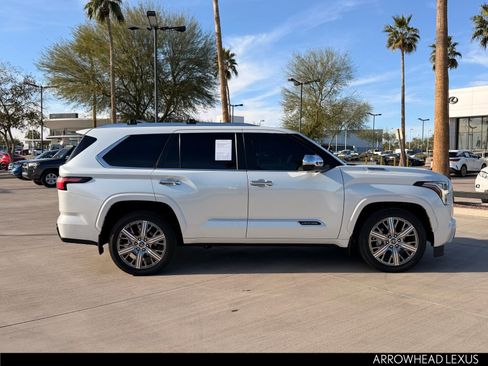 Used 2024 Toyota Sequoia Capstone image 8