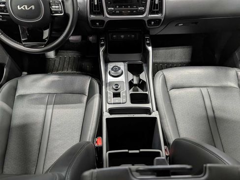 Certified 2023 Kia Sorento EX AWD/4WD image 19