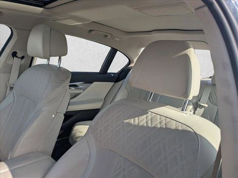Used 2017 BMW 750i xDrive AWD/4WD image 14