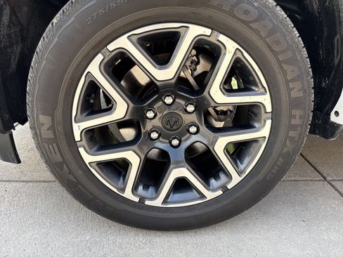 Used 2026 RAM 1500 Laramie AWD/4WD image 11