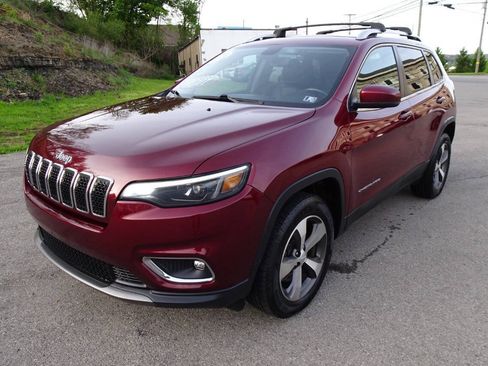 Used 2020 Jeep Cherokee Limited AWD/4WD image 2