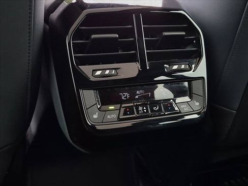 Used 2023 BMW iX xDrive50 w/ Premium Package AWD/4WD image 18