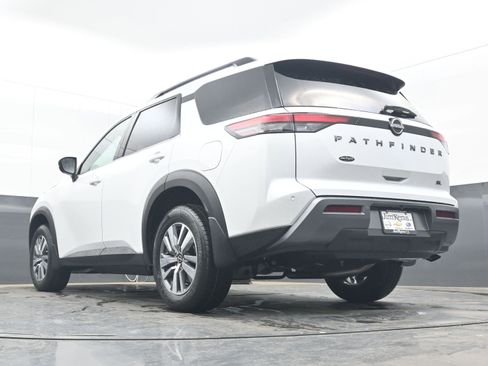 New 2026 Nissan Pathfinder SL FWD image 29