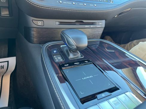 Used 2020 Lexus LS 500 AWD w/ Interior Upgrade Package image 25