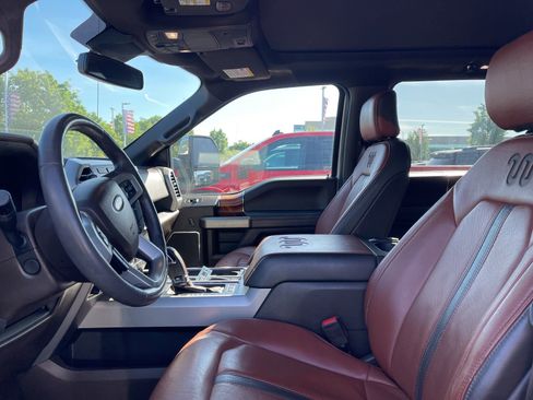 Used 2018 Ford F150 King Ranch w/ Equipment Group 601A Luxury image 5