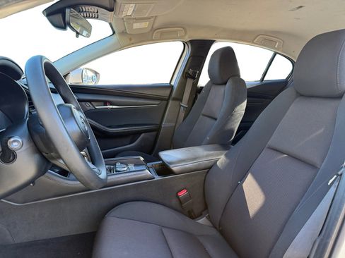 Used 2024 MAZDA MAZDA3 s image 9