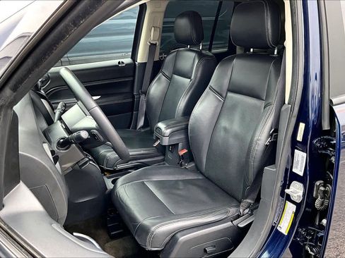 Used 2016 Jeep Compass High Altitude image 7