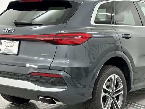 Certified 2025 Audi Q5 Premium w/ Convenience Package AWD/4WD image 24