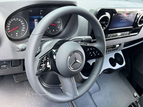 New 2025 Mercedes-Benz Sprinter 2500 image 14