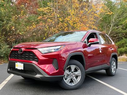 New 2025 Toyota RAV4 XLE w/ Convenience Package