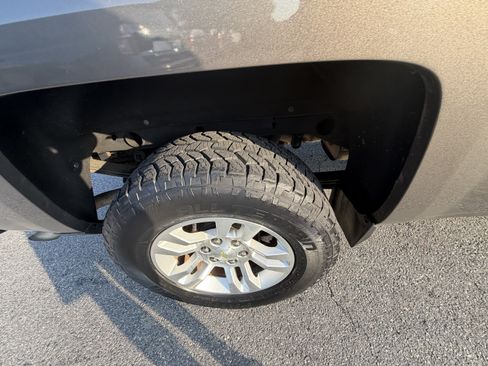 Used 2014 Chevrolet Silverado 1500 LT w/ All Star Edition AWD/4WD image 27