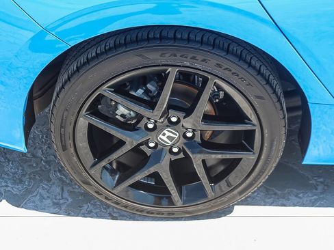Certified 2025 Honda Civic Sport image 9