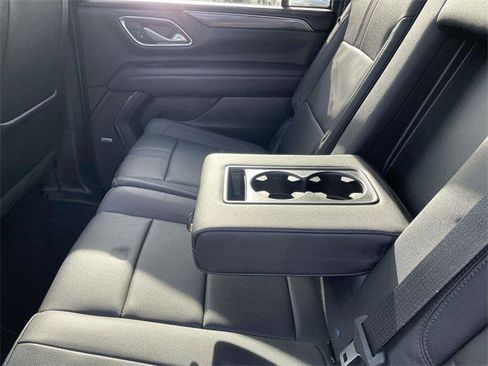 Certified 2024 Chevrolet Suburban RST w/ Luxury Package image 18