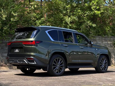 New 2025 Lexus LX 700h F Sport AWD/4WD image 4