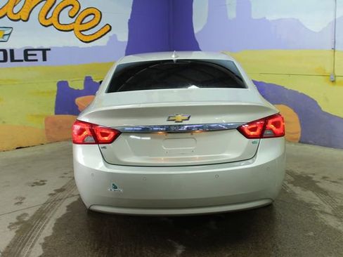 Used 2015 Chevrolet Impala LT FWD image 7