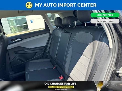 Used 2024 Volkswagen Taos SE AWD/4WD image 25