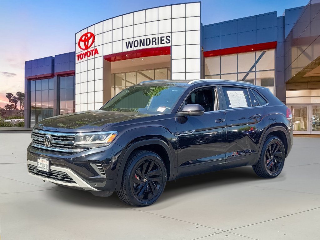 Used 2022 Volkswagen Atlas Cross Sport SE FWD image 2