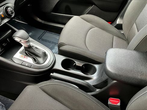 Certified 2023 Kia Forte LXS w/ LXS Technology Package FWD image 18