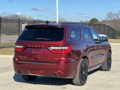 Used 2023 Dodge Durango GT image 4