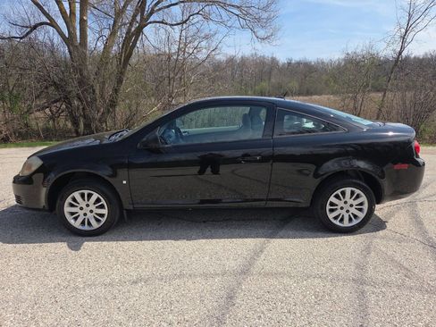 Used 2009 Chevrolet Cobalt LS image 3