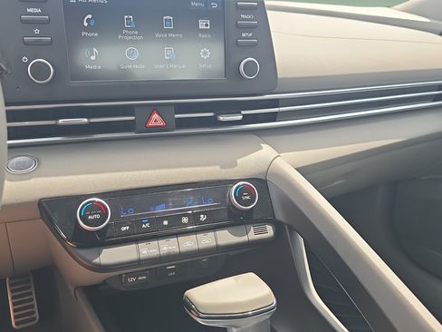 Certified 2026 Hyundai Elantra Sport FWD image 21