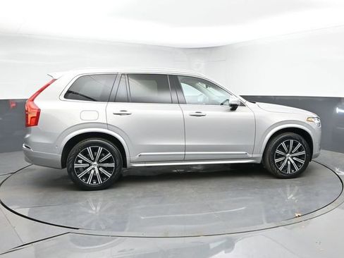 Used 2023 Volvo XC90 B5 Plus AWD/4WD image 9