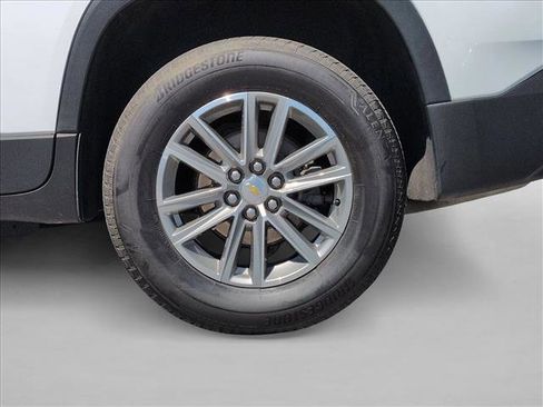 Used 2023 Chevrolet Traverse LT AWD/4WD image 24