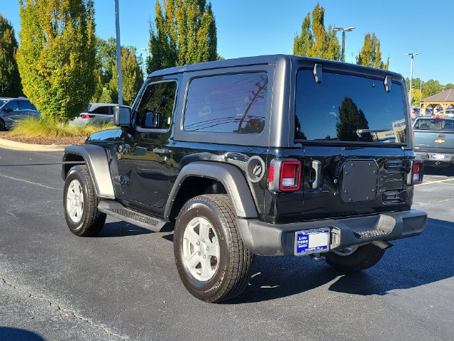 Used 2022 Jeep Wrangler Sport AWD/4WD image 6