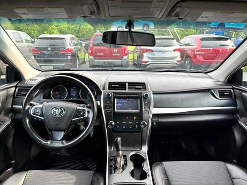 Used 2017 Toyota Camry SE image 17
