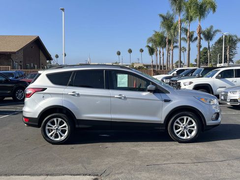 Used 2018 Ford Escape SE w/ SE Sync 3 Package image 25