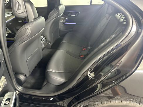 Certified 2025 Mercedes-Benz C 300 4MATIC Sedan image 23