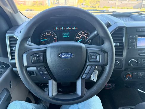 Used 2018 Ford F150 XLT AWD/4WD image 18