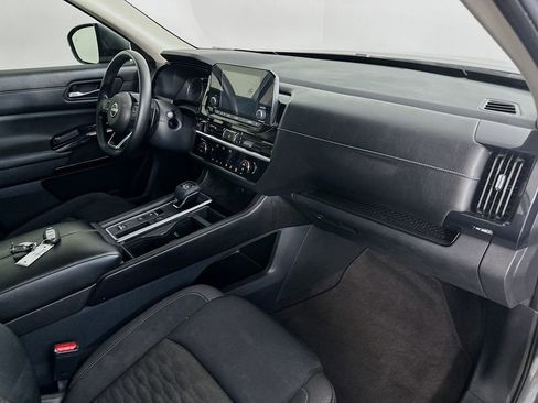 Used 2022 Nissan Pathfinder S FWD image 30