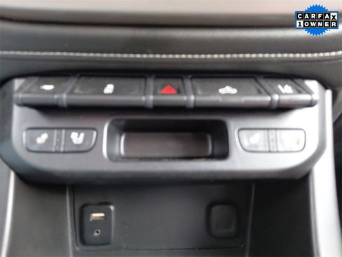 Used 2018 GMC Canyon Denali image 38