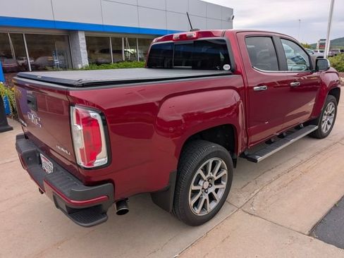 Used 2018 GMC Canyon Denali AWD/4WD image 3