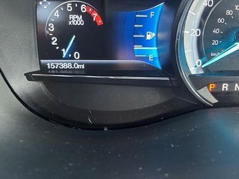 Used 2016 Ford Explorer XLT w/ Equipment Group 202A AWD/4WD image 12
